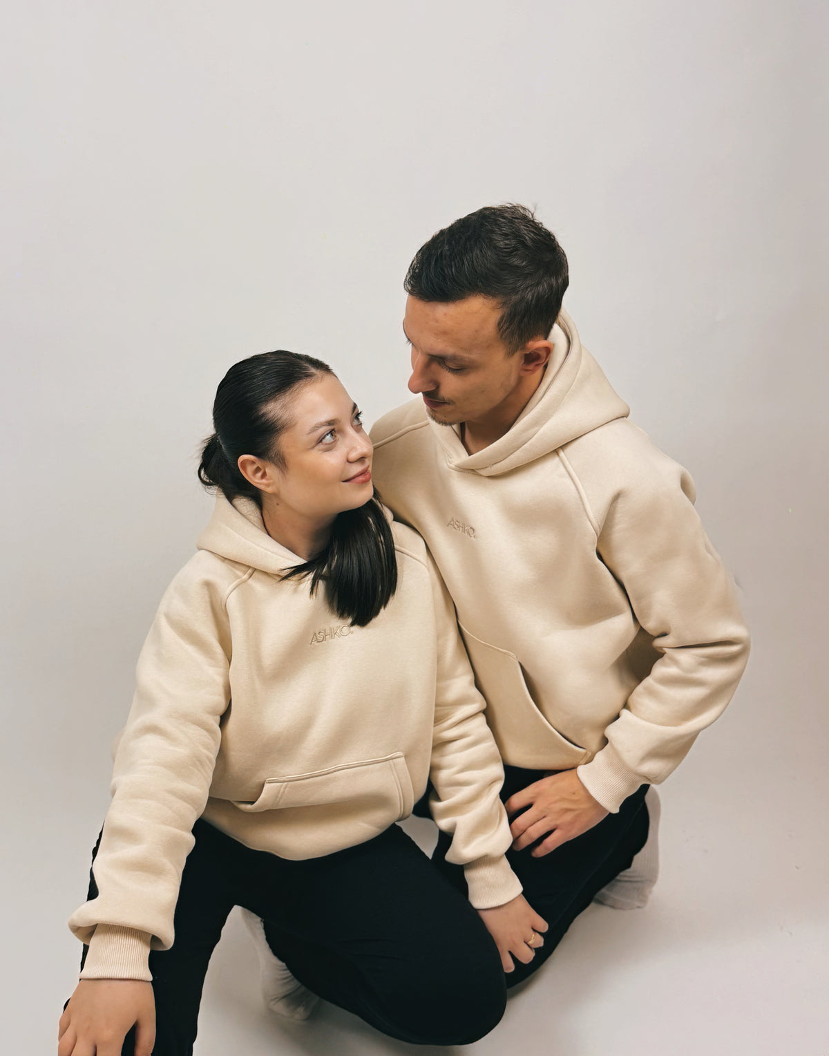 MOONSTONE CREAM HOODIE